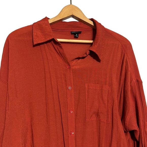 Torrid Blouse Top Woman’s Size Large Button-Down Red Roll Tab Sleeves Flowy - Picture 2 of 11